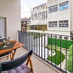 Loft W. Private Balcony And Ac Few Steps To River
