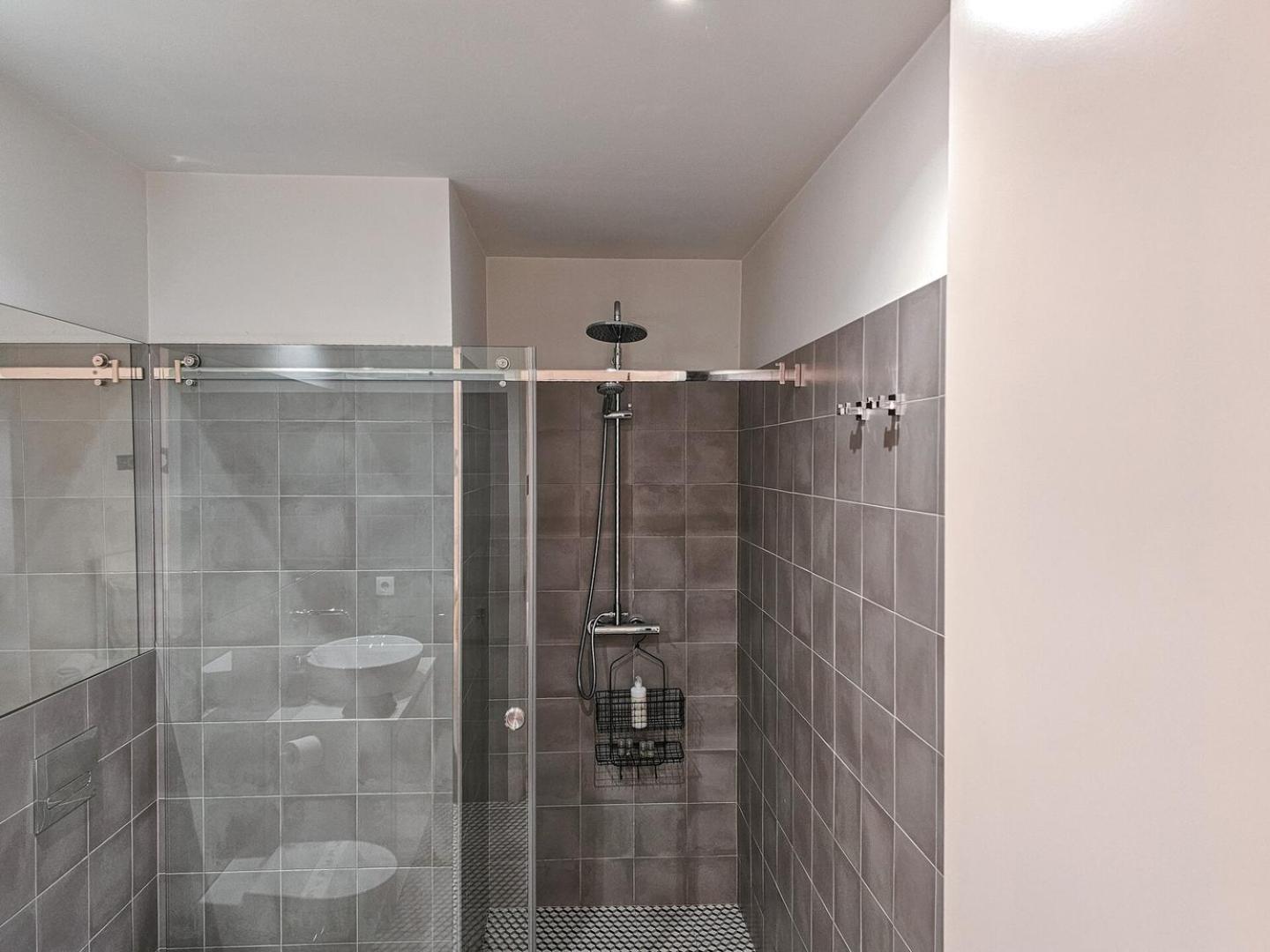 Loft W. Private Balcony And Ac Few Steps To River *