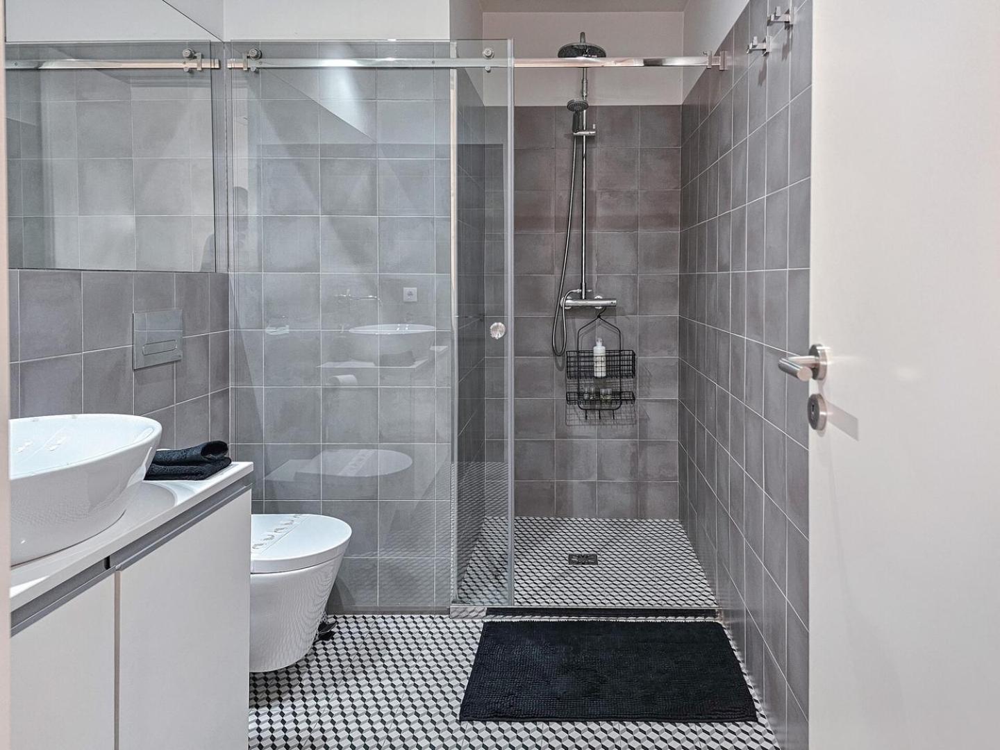 Loft W. Private Balcony And Ac Few Steps To River Tenda de luxo Porto