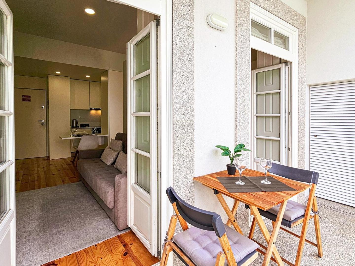 Loft W. Private Balcony And Ac Few Steps To River Porto